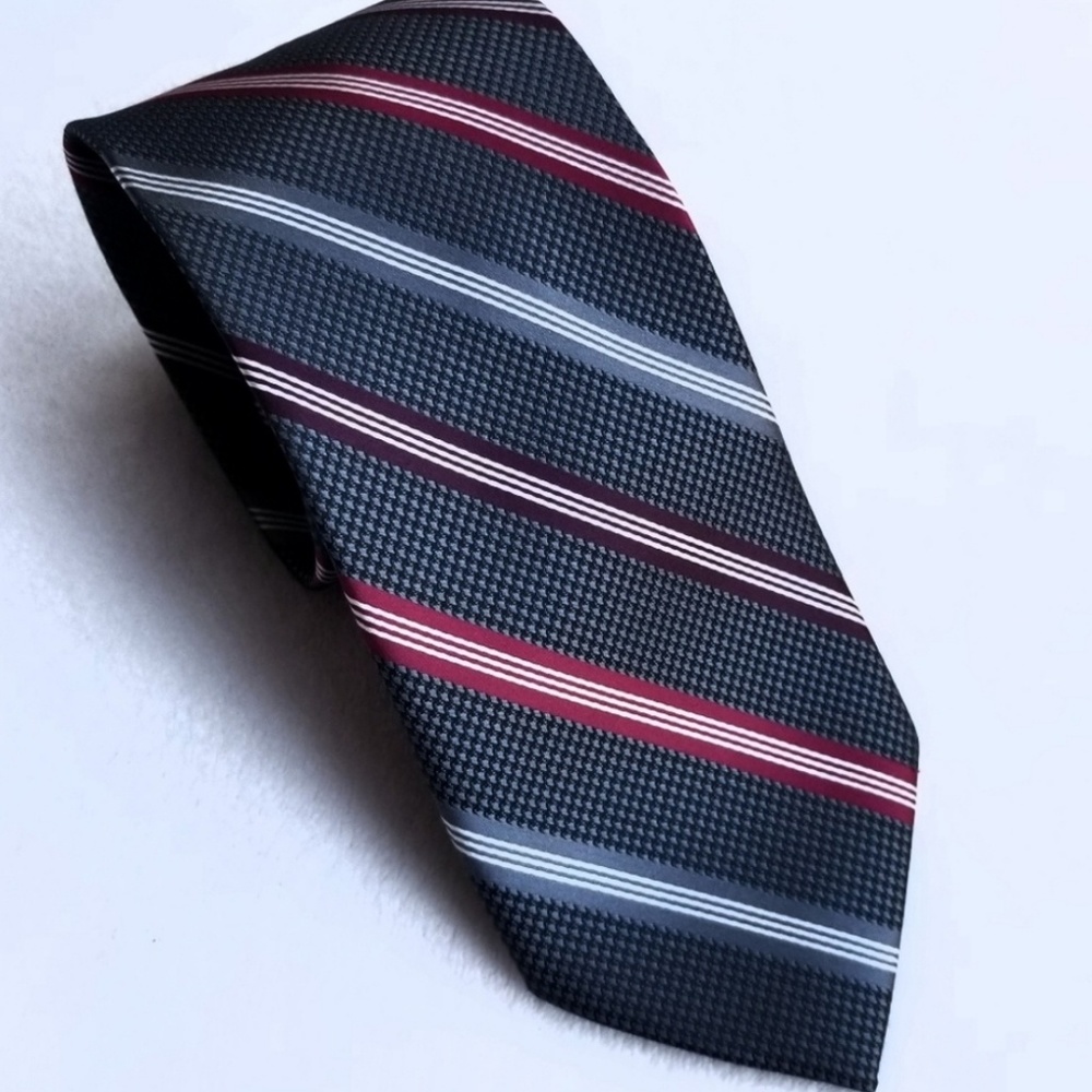 GEORGE Red and Gray Striped Tie